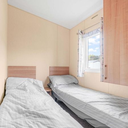 Sunscape Lodge Corton  Экстерьер фото